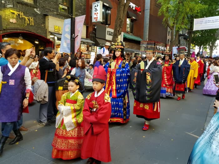 Insadong: Seoul's Arts, Culture, and Food Street Complete Guide