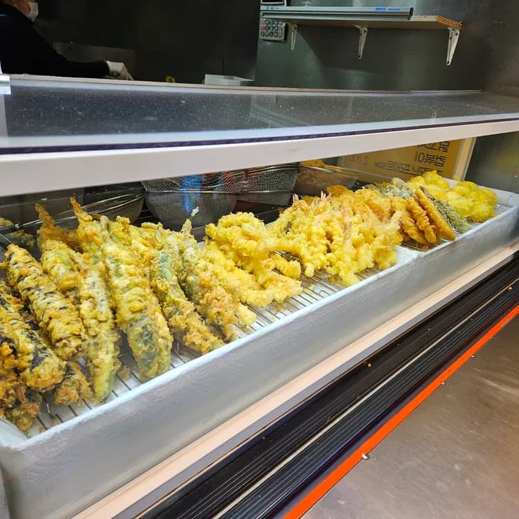 Best Korean Fried Chicken Spots in Seoul Verified by TV Shows