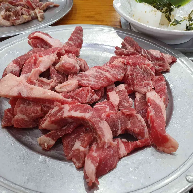 Suwon Hwaseong Fortress: History and Local Food Complete Guide